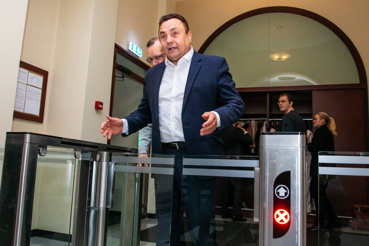 Savaitės įvykių apžvalga: nepatogūs opozicijos parlamentarai dedami „į pavėsį“