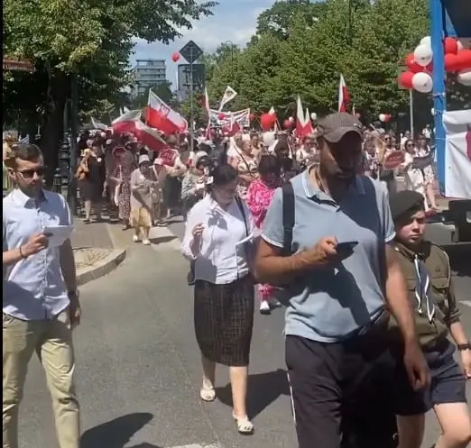 Lenkijos gatves užtvindė maršas „už gyvybę ir šeimą“