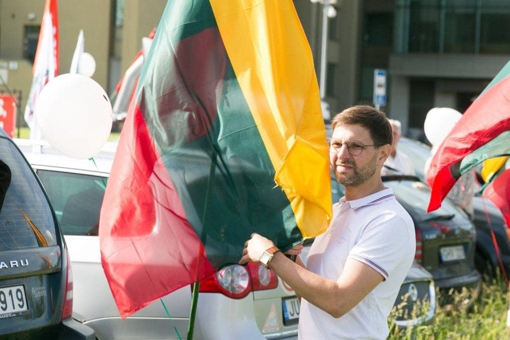Celofanas įkūrė partiją „Mes Lietuva“: prisijungė mokytoja Astra, subūrė 2306 narius