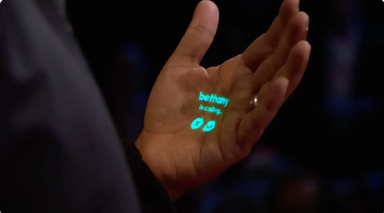 „AI Pin“ – „OpenAI“ pagrindu veikianti, laukiamiausia 2023 m. naujovė keliauja į parduotuves