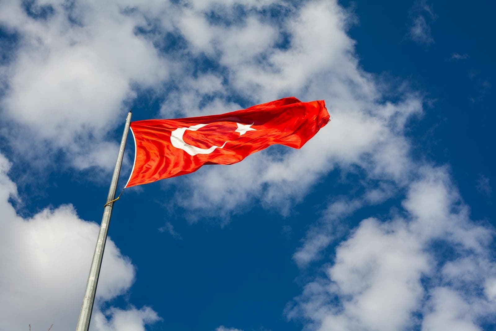JAV ragina piliečius palikti Turkiją: NATO virš jos numušė dar vieną Irano raketą