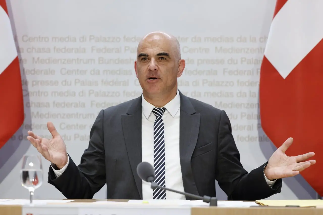 Šveicarijos paradoksai: sankcijos Rusijai ir auganti prekyba su jos kaimynėmis