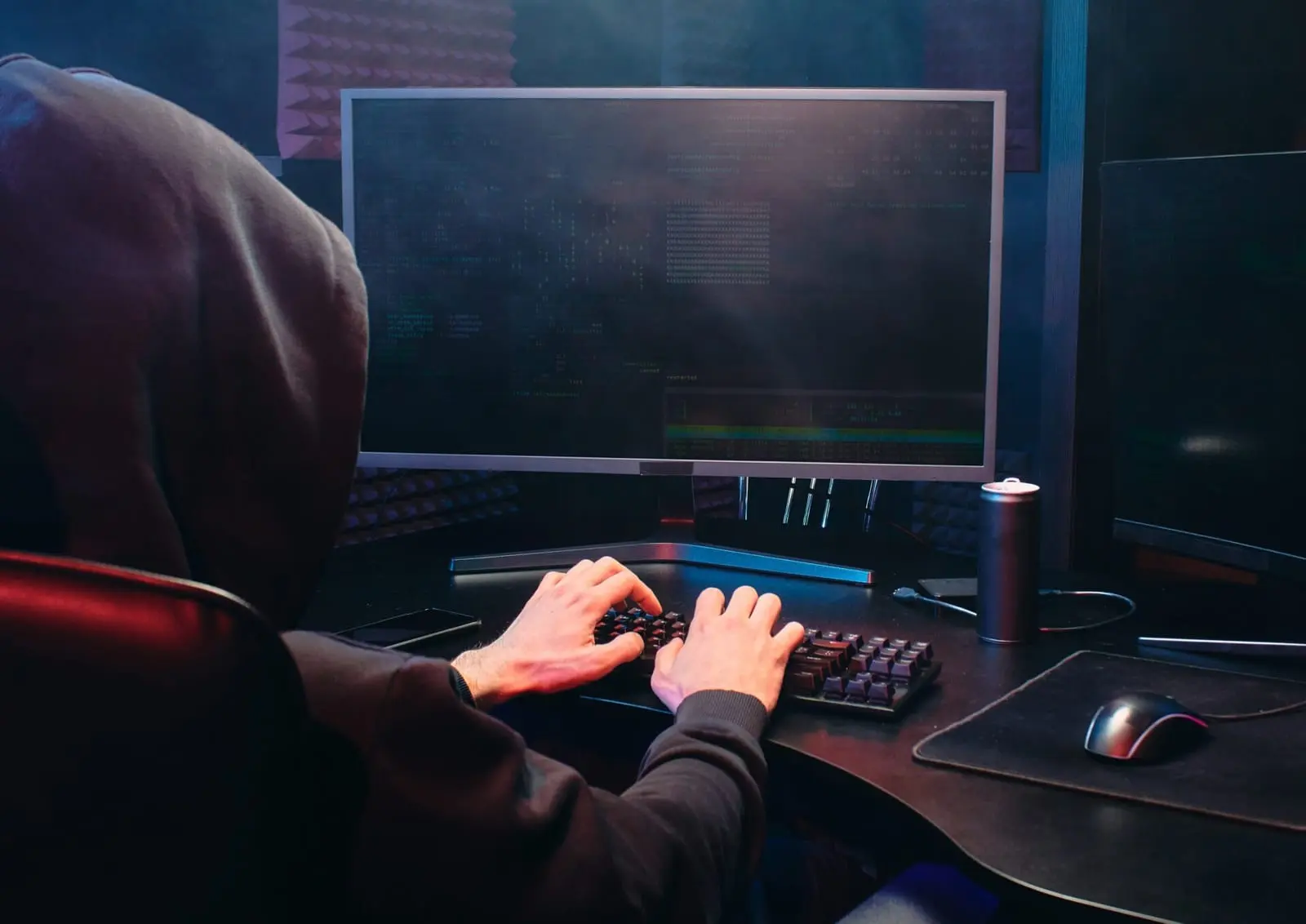 Naujas kibernetinių nusikaltėlių taikinys – saugumo internete ekspertai ir kiti profesionalai