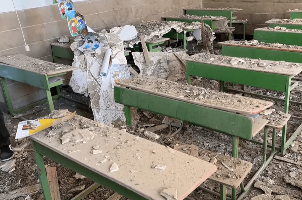 Per Irano karą smūgiai kliudė ir mokyklas: tarp aukų – daugelis vaikų