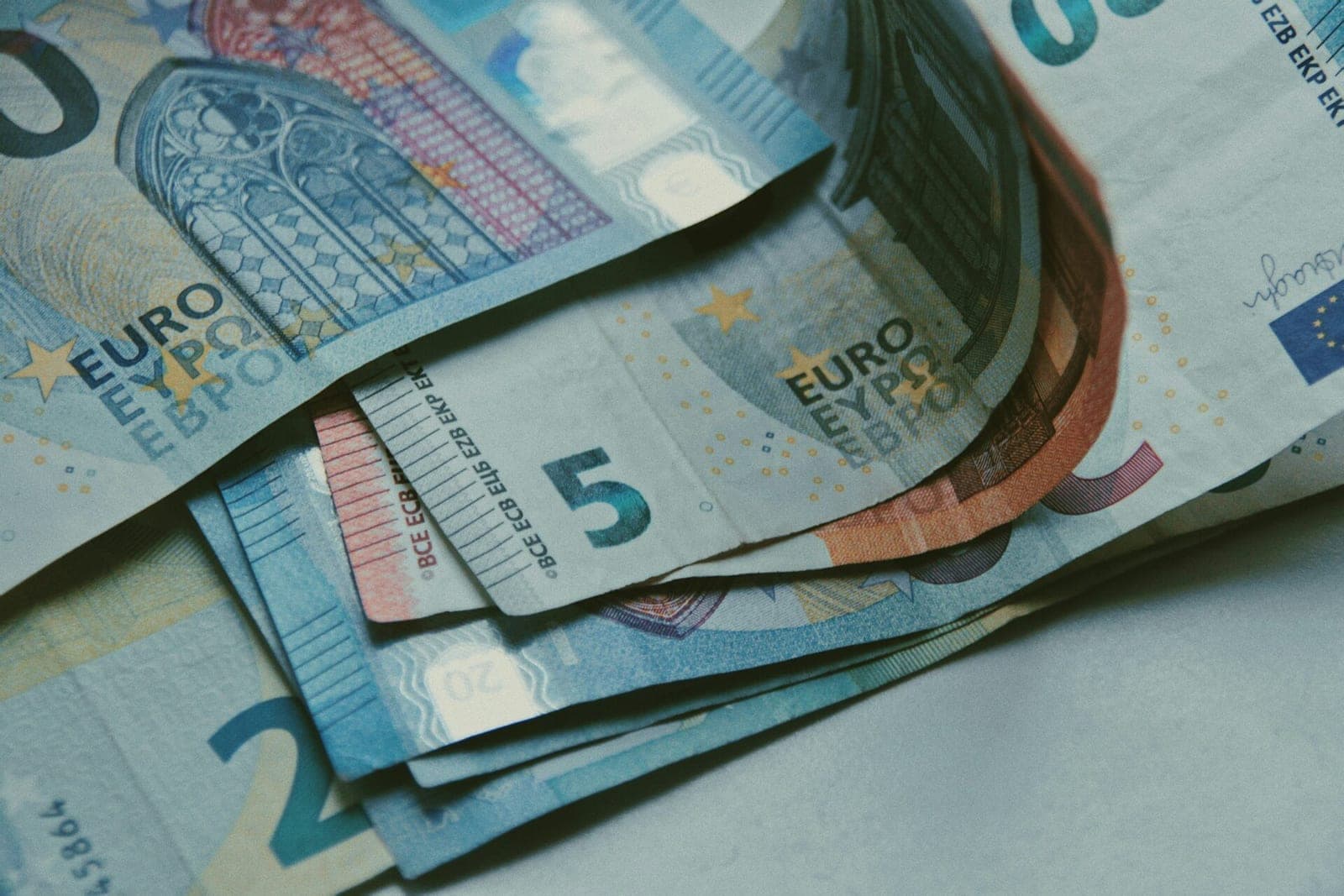 Pasiskolinai iš įmonės? VMI gali pareikalauti sumokėti GPM