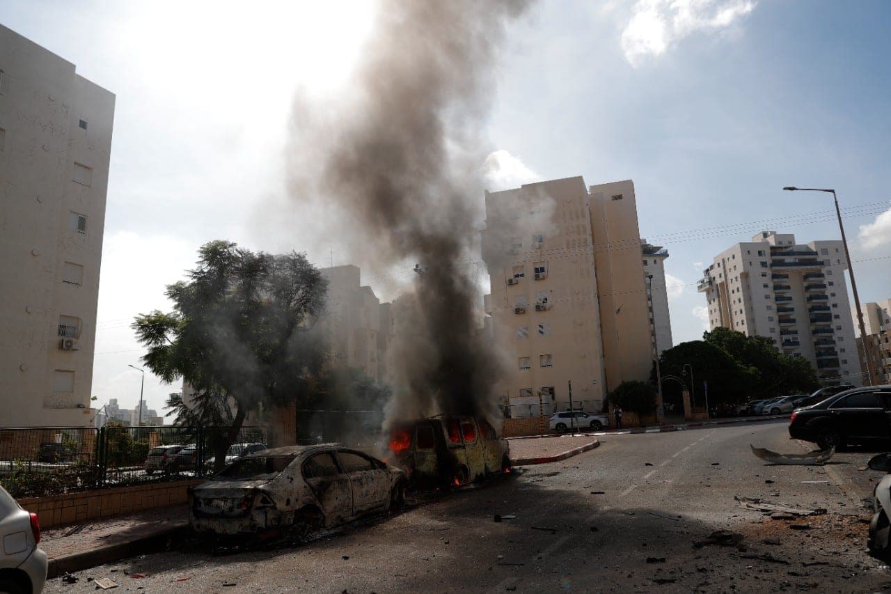 Izraelyje karas: Hamas toliau atakuoja, žydai paimami įkaitais, pasaulio bendruomenė vertina nevienareikšmiškai