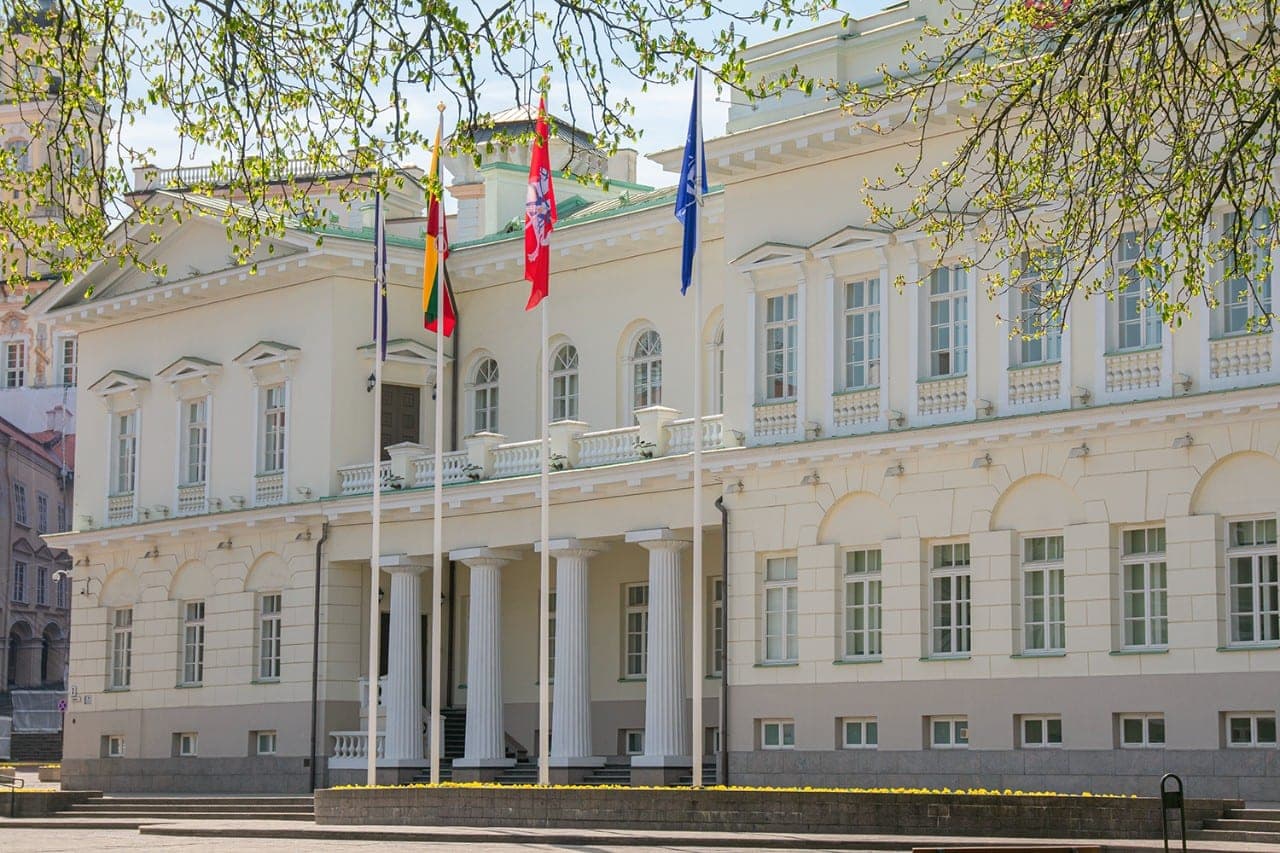 Prezidentūra kitąmet gaus 10,1 mln. eurų: pusė biudžeto – darbo užmokesčiui?