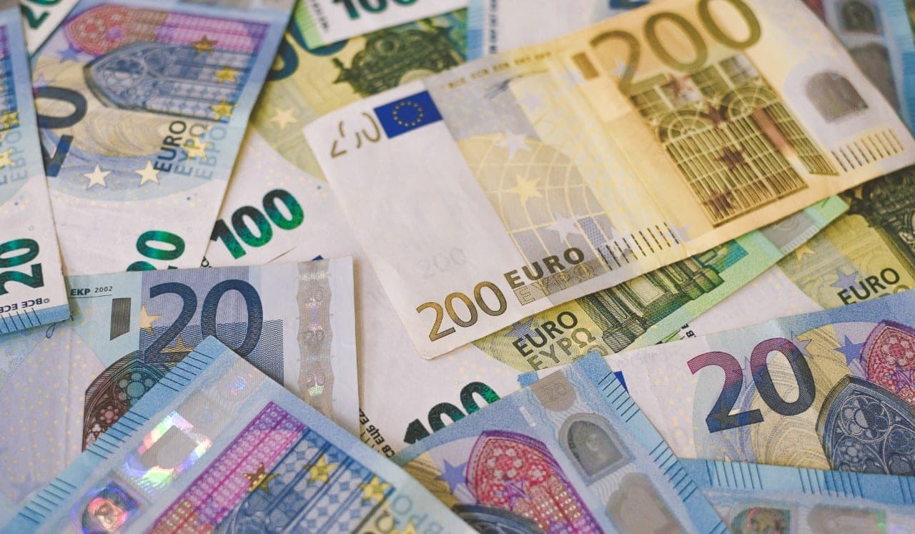 Lietuvą skandina skolose: šiemet Vyriausybė skolinsis dar 6,6 mlrd. eurų