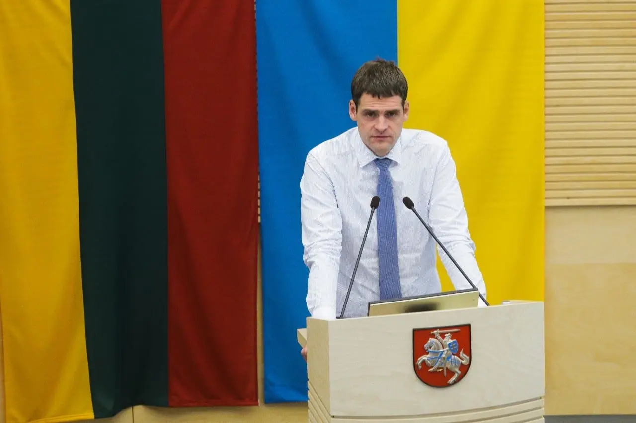 Seimas nusprendė: dėl pasisakymų apie žydus, R. Žemaitaičiui pradeda apkaltą