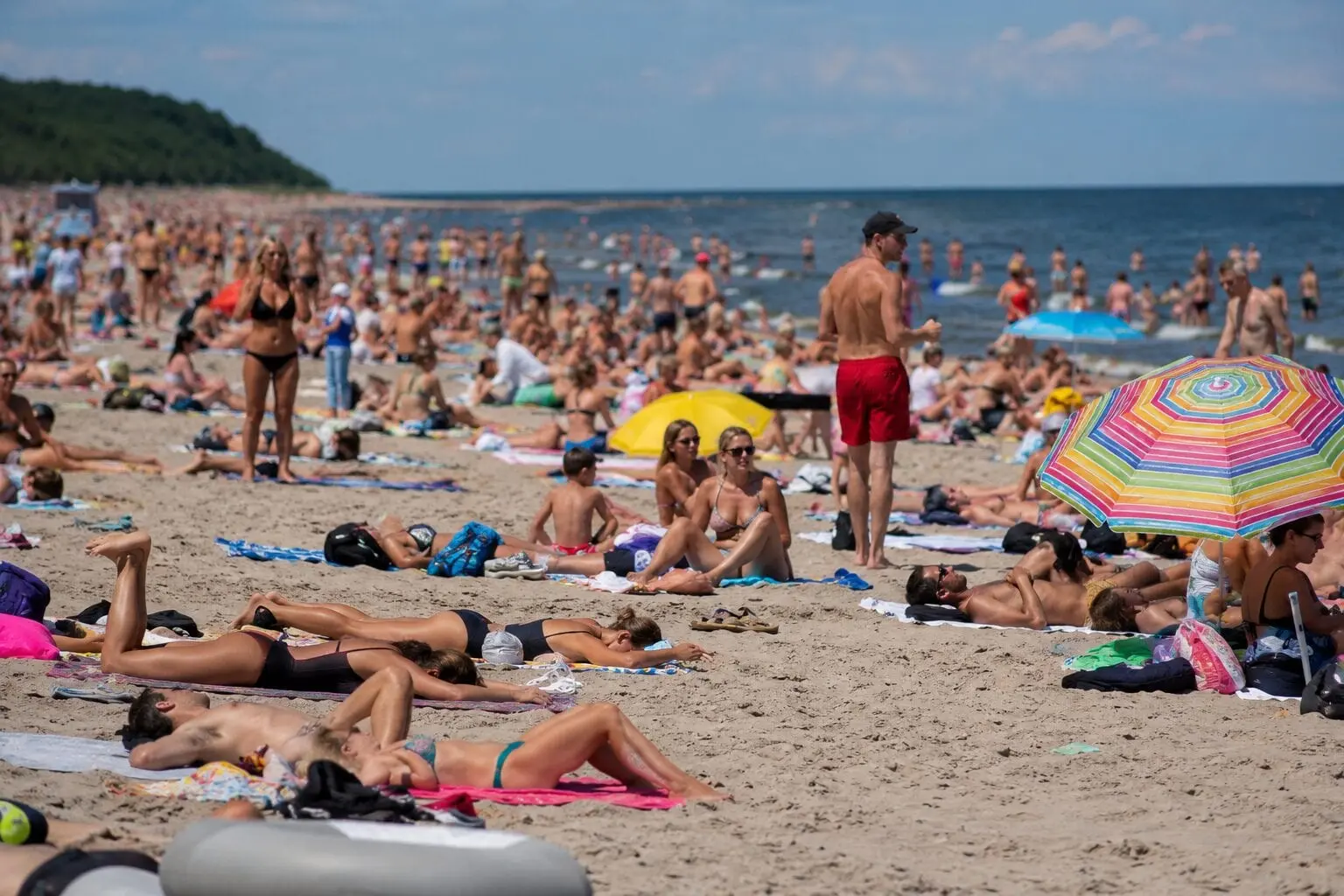 Verslas sunerimęs: darbuotojai vasarą tampa bedarbiais ir po kelių mėnesių grįžta dirbti
