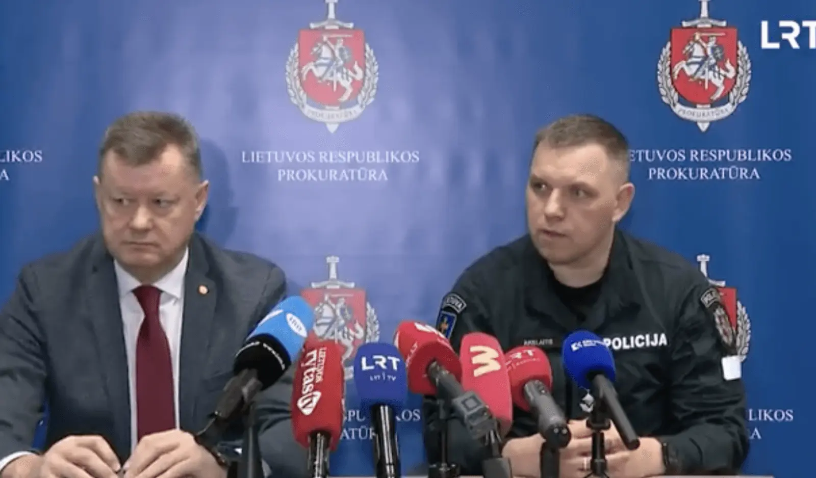 Naujausia informacija dėl žmogžudysčių Kaune: pareigūnai patikrino įtariamojo butą, patvirtino ryšius su auka