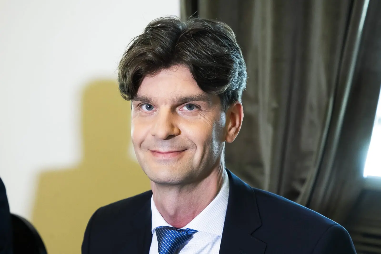 I. Vėgėlės paveikslas: Oksforde studijavęs teisininkas, turintis įspūdingą pelėdų kolekciją