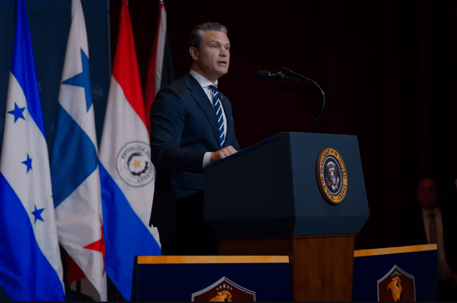 JAV leis kariams nešiotis asmeninius ginklus bazėse: sprendimas grindžiamas saugumu