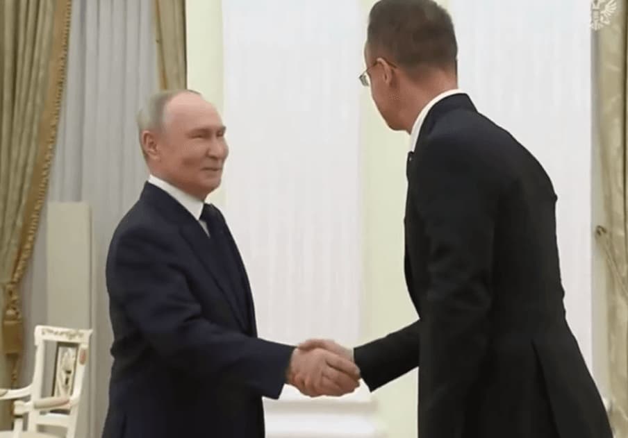 Vengrijos užsienio reikalų ministras P. Szijarto Maskvoje susitiko su V. Putinu