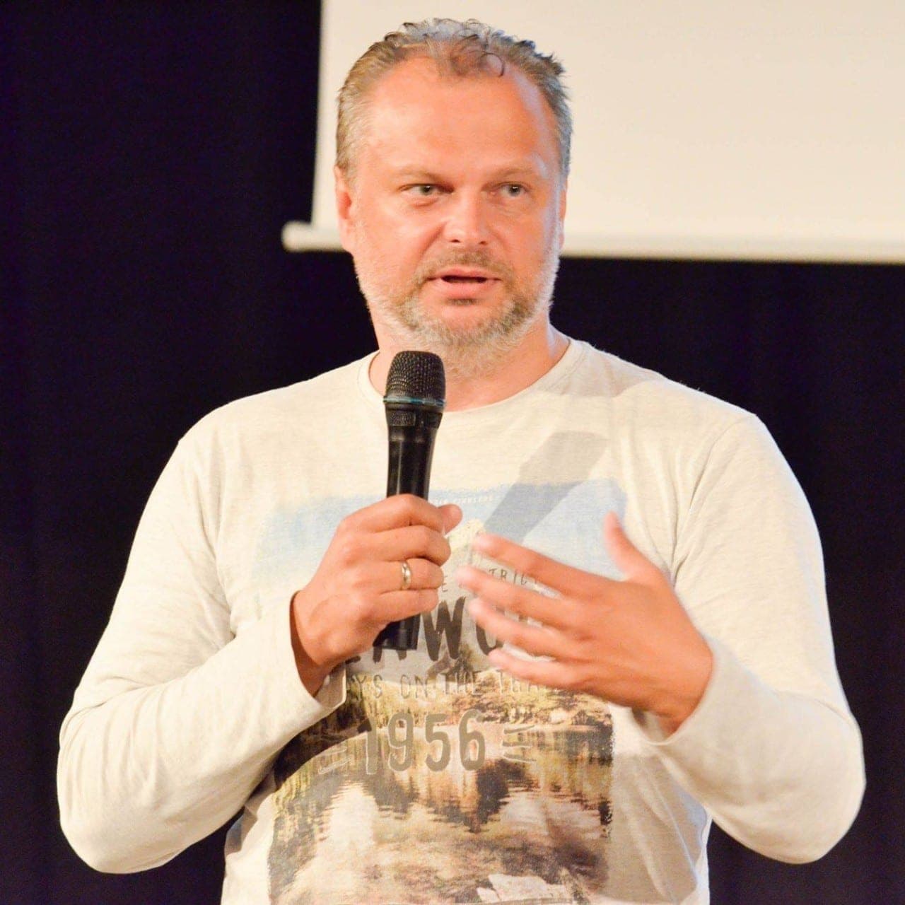 Vilnietis išmetė lauk visus batus: o kam man jie?