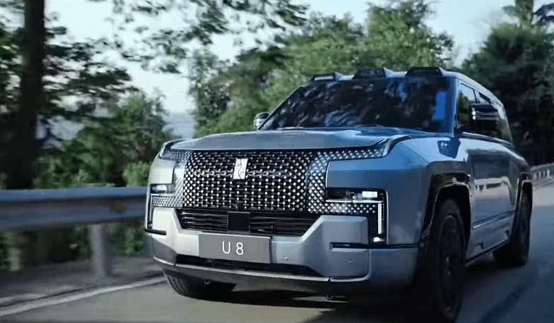 Didžiausias Kinijos elektromobilių gamintojas BYD Lietuvoje atidarys 3 salonus