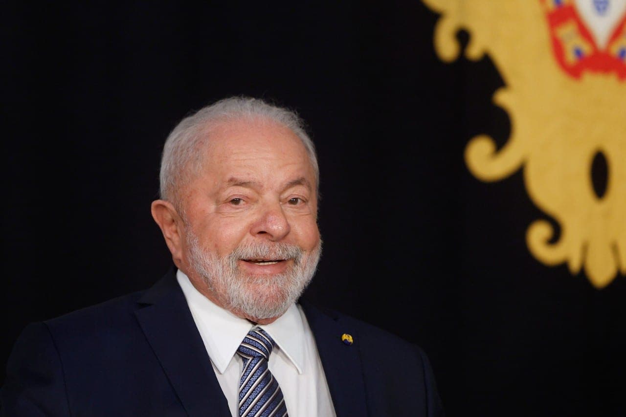 Kodėl Brazilijos valdžia vengia pritarti BRICS plėtrai?