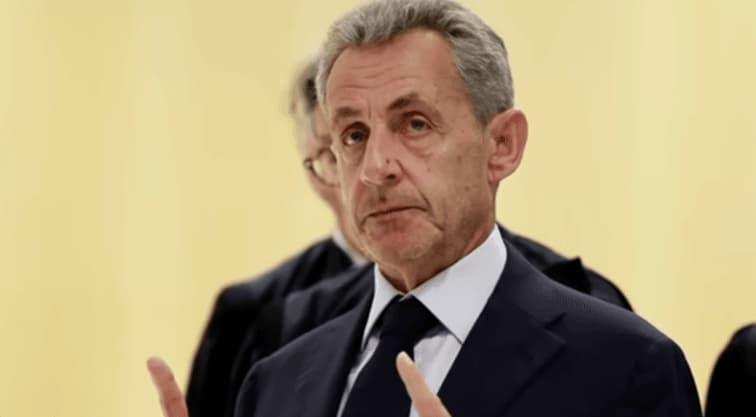 N. Sarkozy vėl teisme: buvęs Prancūzijos prezidentas teisiamas dėl įtariamo Libijos finansavimo