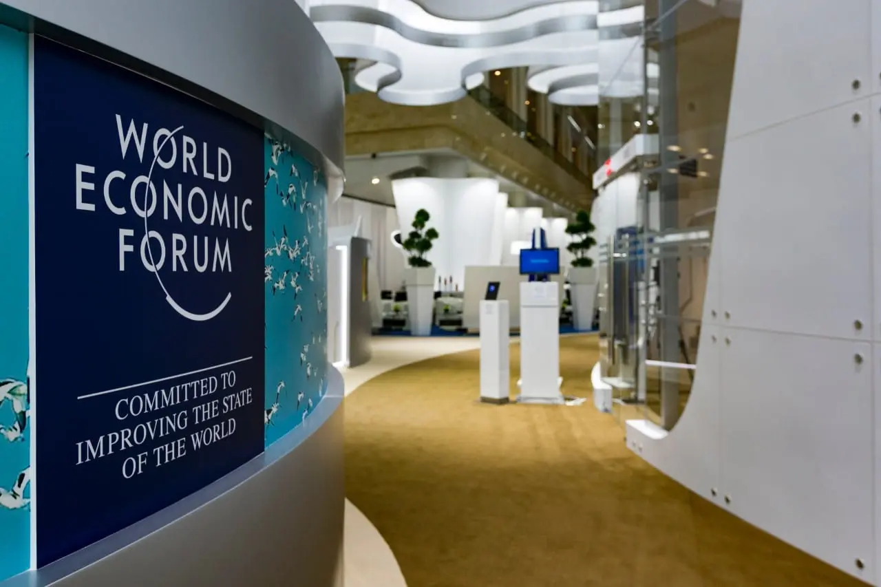 Pasaulio ekonomikos forume – niūrios recesijos prognozės