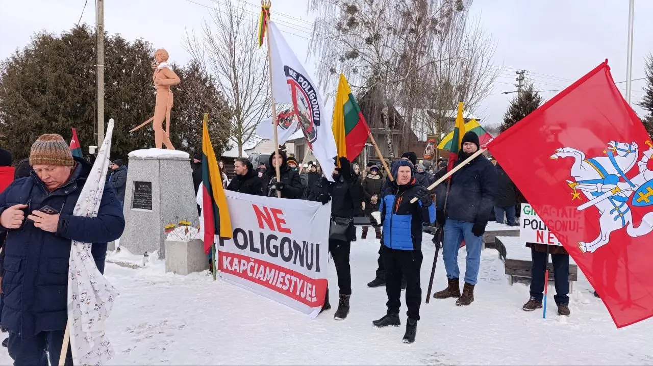 Lenkija dėl Kapčiamiesčio poligono: remia Lietuvą, bet savo poligono statyti neketina