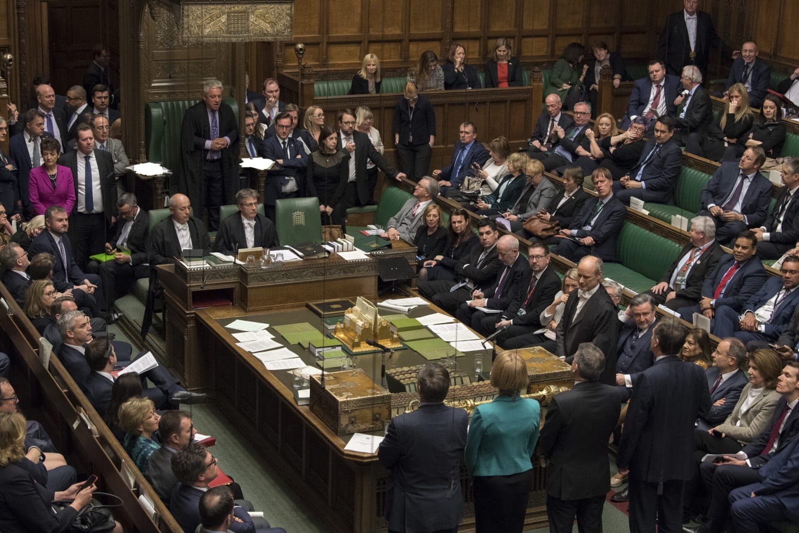 Britai migrantus veja lauk: deportuos atgal ten, iš kur jie atvyko