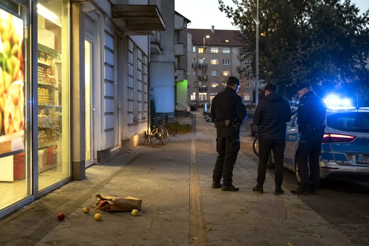 Pastaba eilėje virto žiauriu išpuoliu: Vroclave sumušta ukrainiečių pora, vienas įtariamasis slapstosi