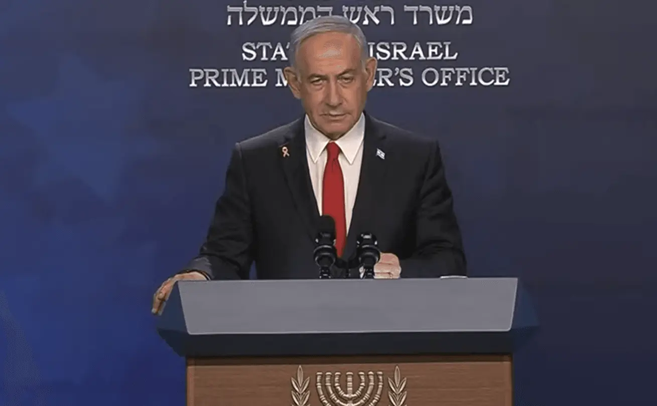 B. Netanyahu išgyveno balsavimą dėl parlamento paleidimo, bet jo pozicija silpnėja
