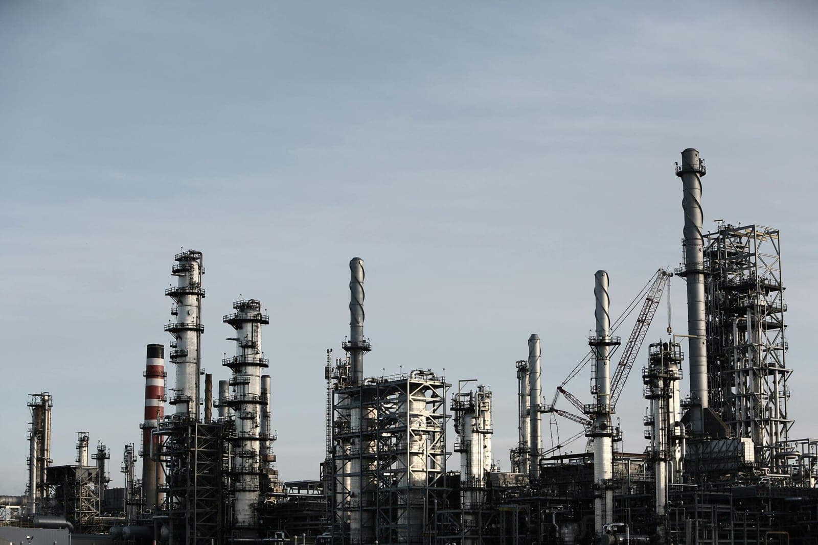 Energetikos viceministras: nafta ir dujos brangsta, bet Lietuvai tiekimo rizikų nėra