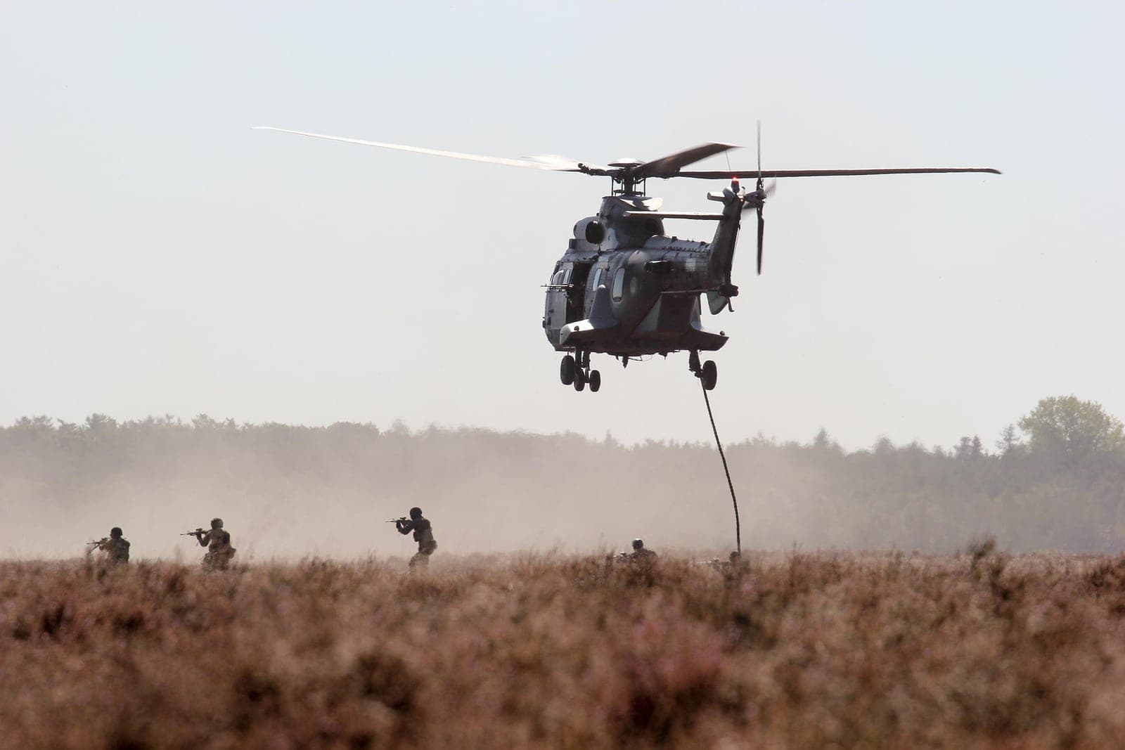 Europa ruošiasi JAV karių atsitraukimui: NATO peržiūri gynybos planus