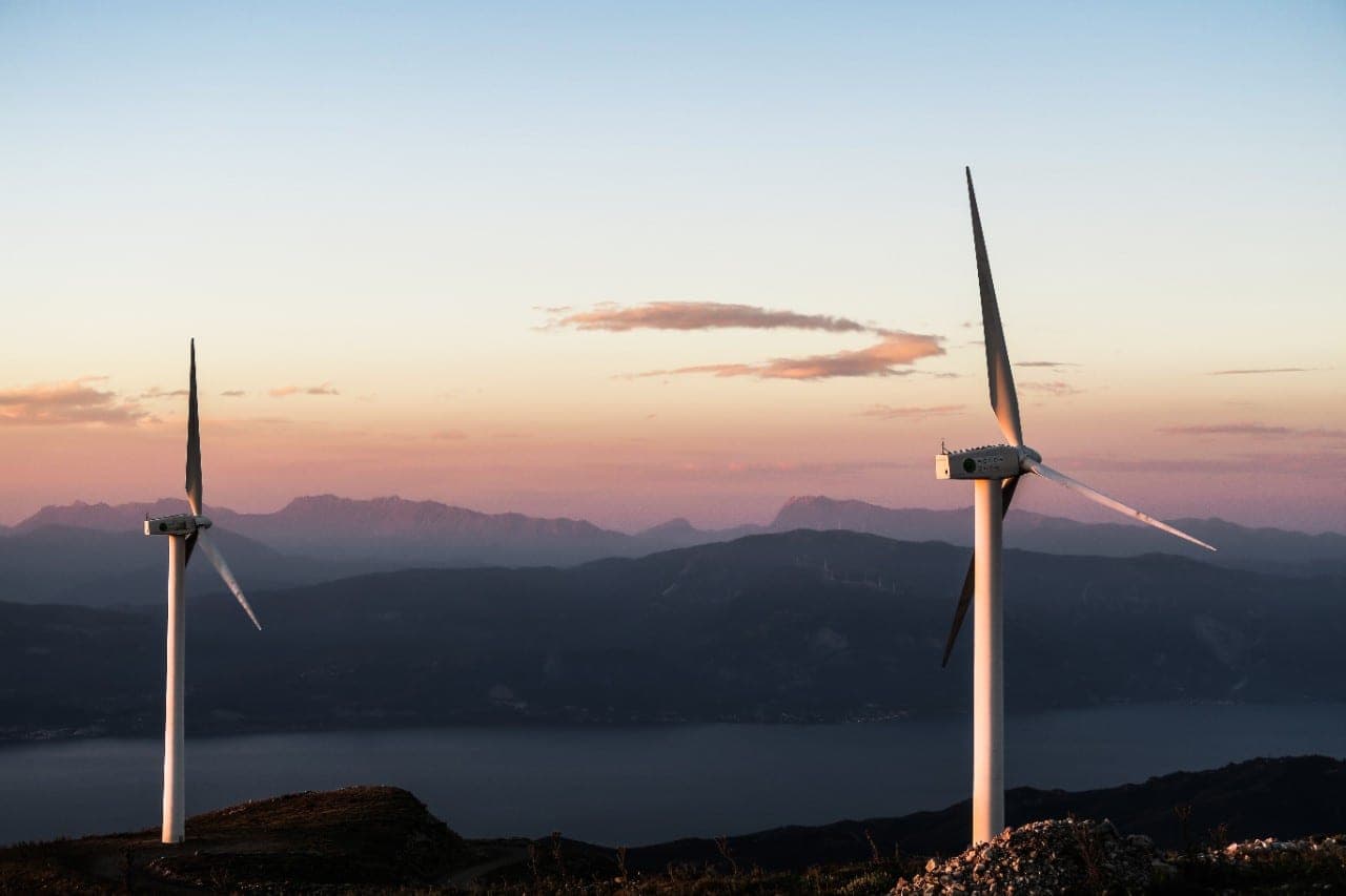 Įteisino dar vieną galimą vartotojų apiplėšimą – energetikams sumokėsime milijardą! Kas už to stovi?