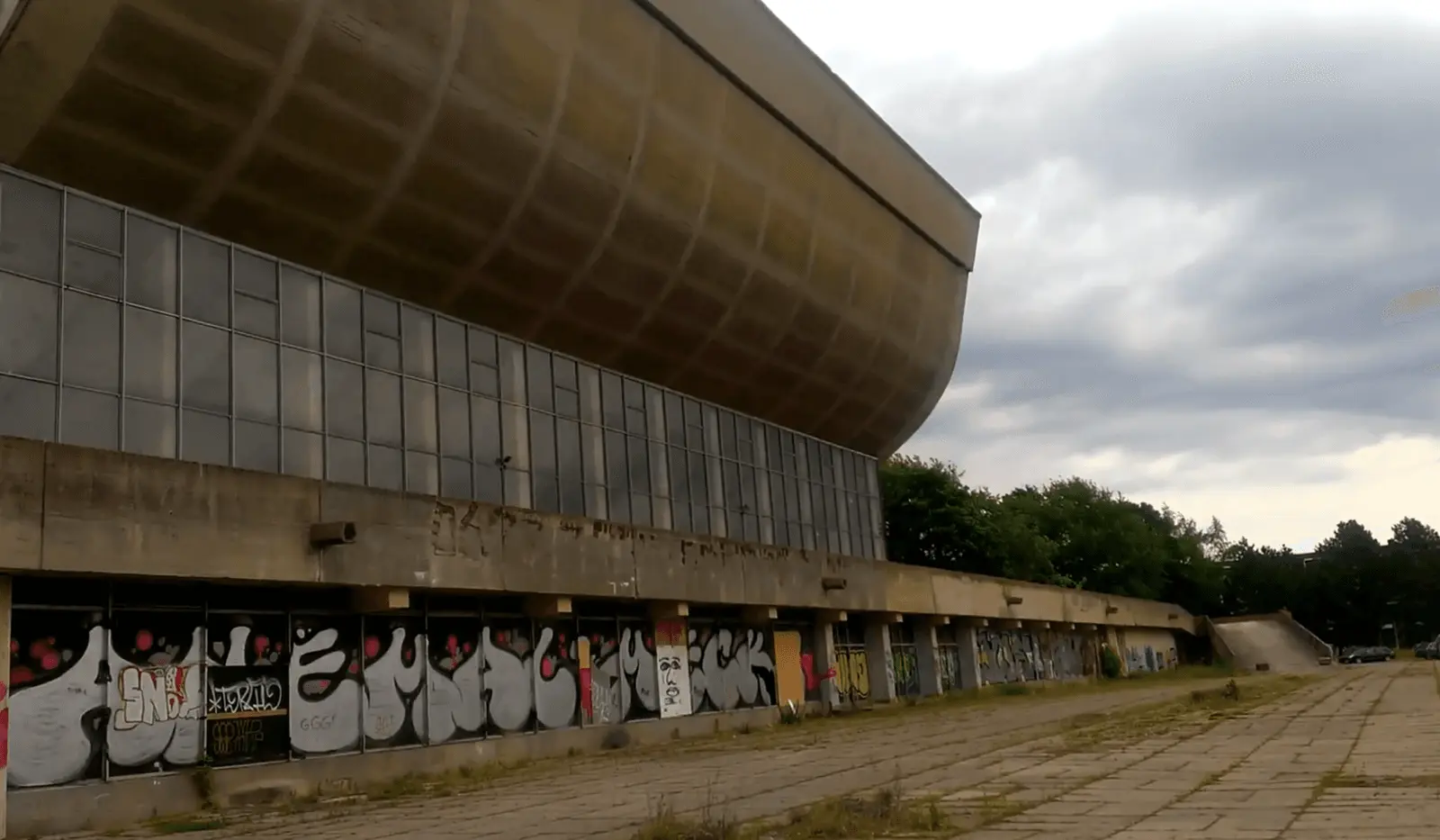 Kiek dar lauksime? Signatarai kreipėsi į valdžią dėl Sporto rūmų ateities