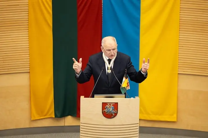 Socialdemokratų garbės pirmininkas V. Andriukaitis kritikuoja prezidentą: viršijamos konstitucinės galios