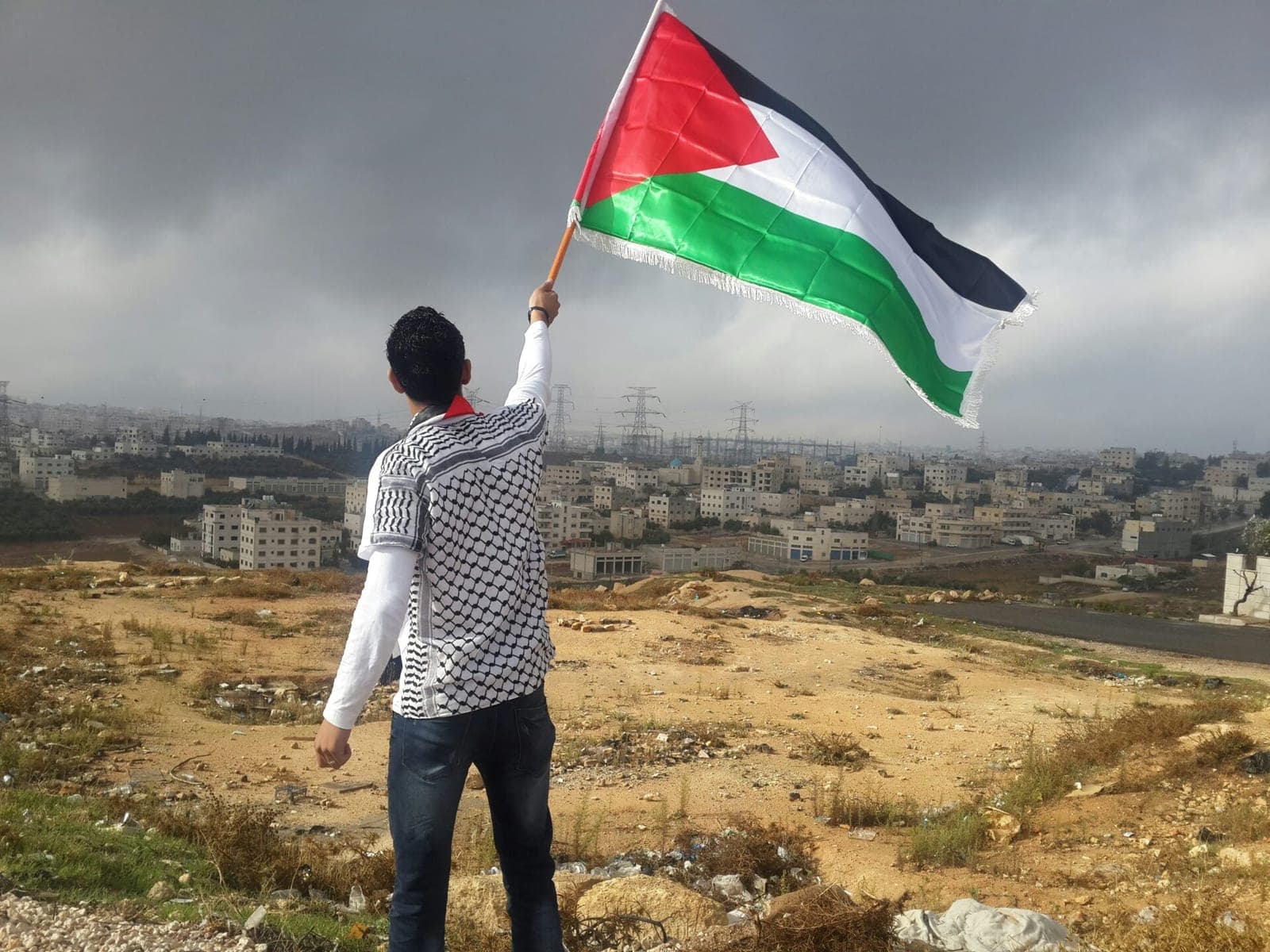 Italijoje sulaikyti devyni asmenys, įtariami per „humanitarines“ struktūras finansavę „Hamas“