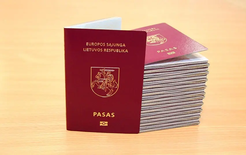Rusijoje išduoti dokumentai nebegalios – ar tai būdas pasipelnyti?