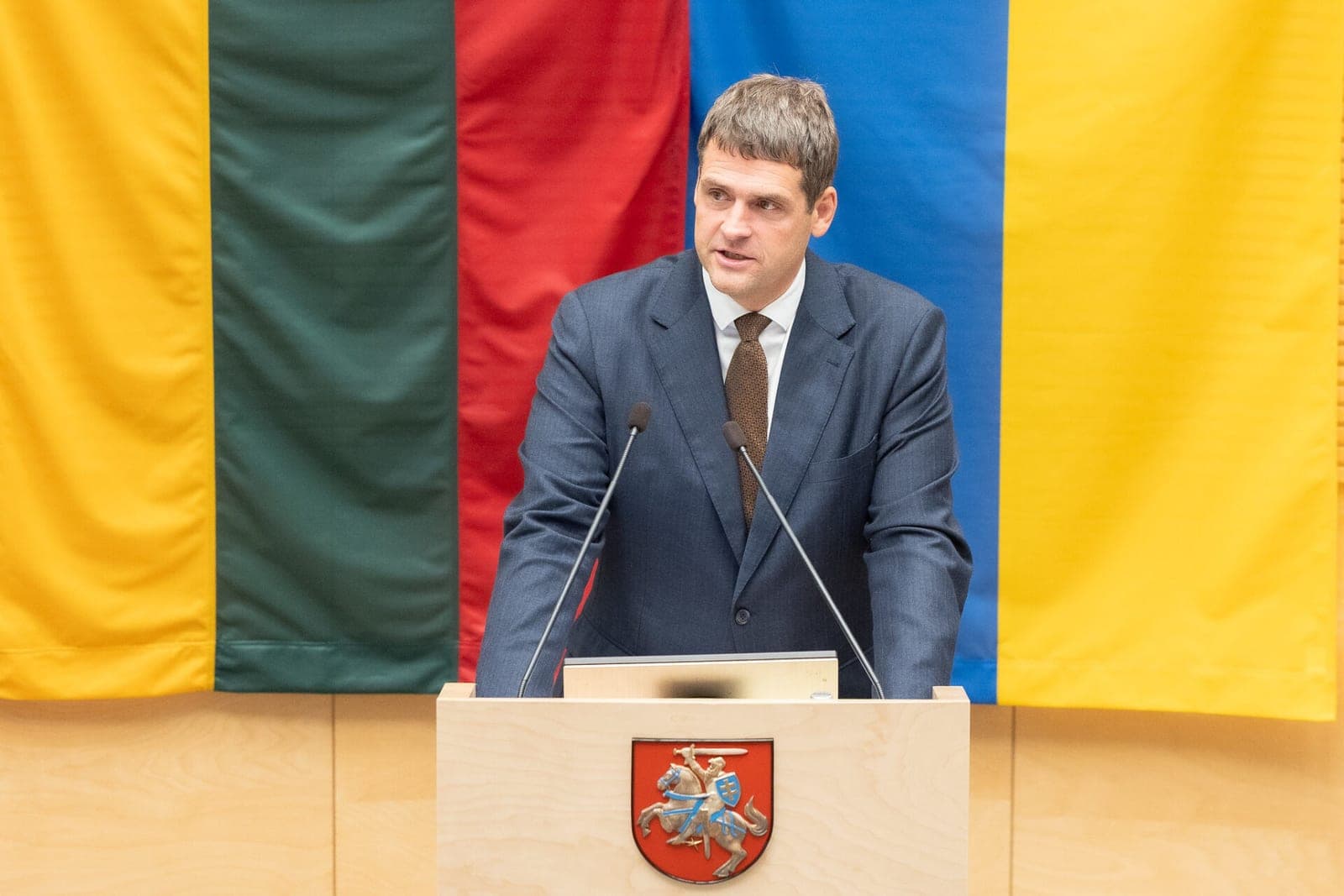 Po spaudimo „Nemuno aušra“ nusileido ir žada naujas pavardes į ministrų postus