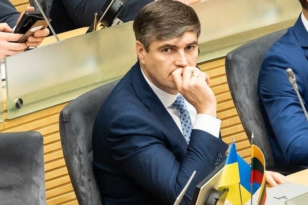 Seimas sudarė tyrimo komisiją dėl A. Dudėno patraukimo baudžiamojon atsakomybėn