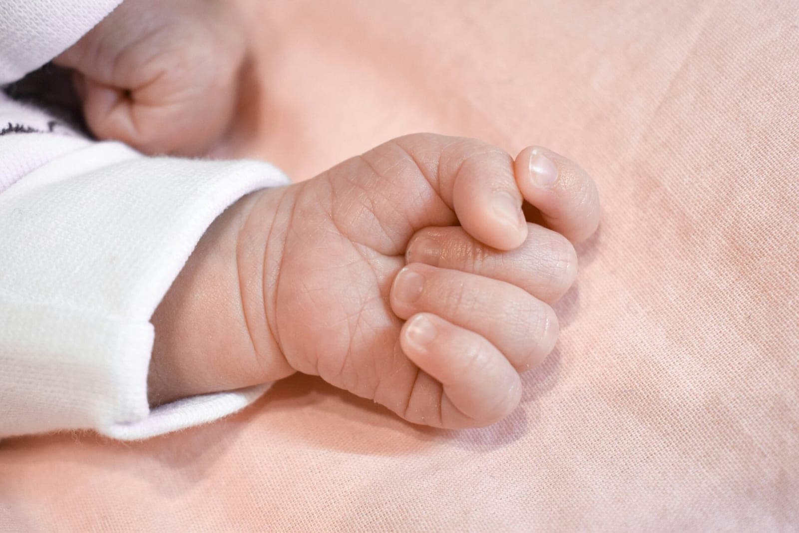 Apsiplikęs mažametis į ligoninę pristatytas tik po pusės paros – žaizda perrišta maistine plėvele