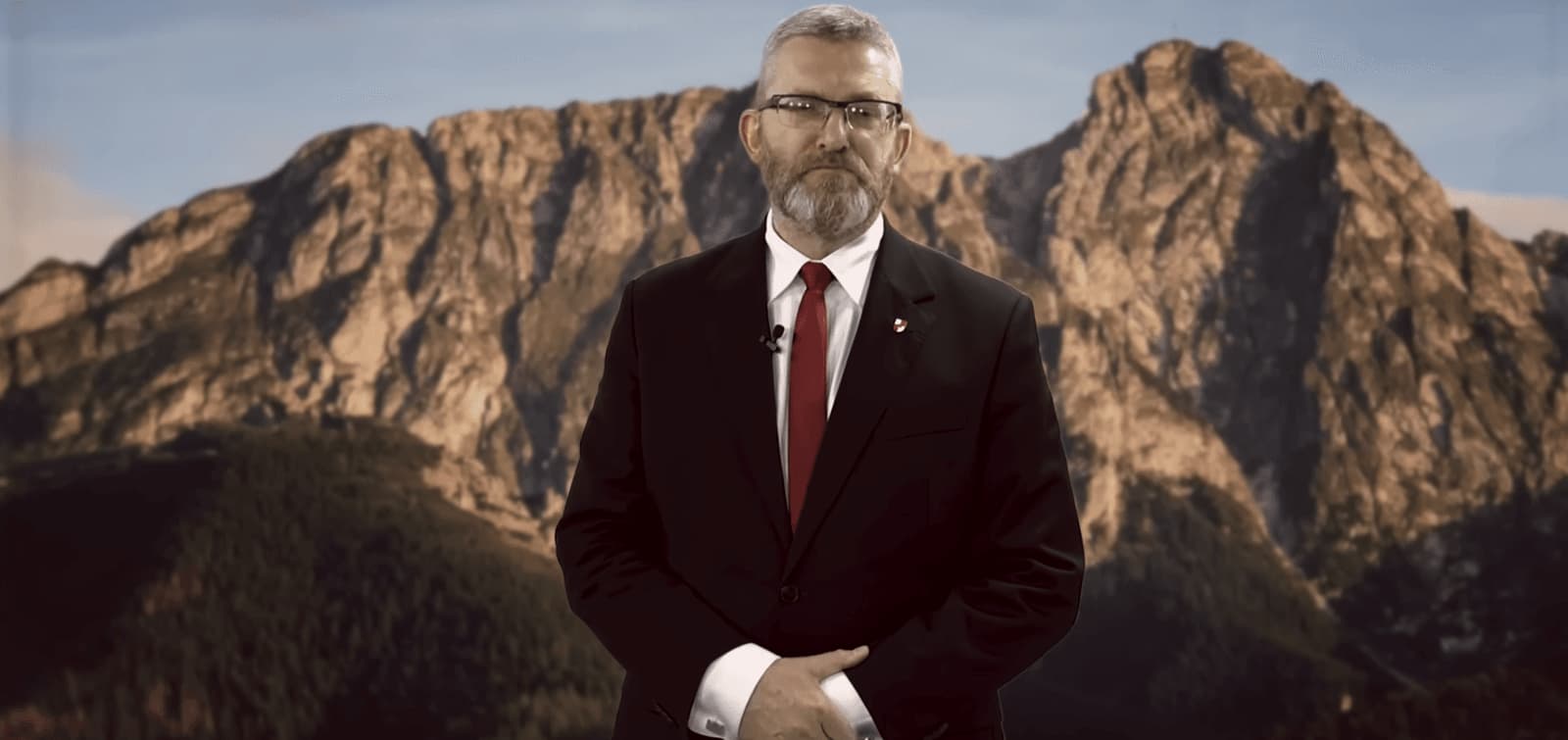 Kandidatas į Lenkijos prezidentus G. Braunas neteko Europos parlamentaro neliečiamybės