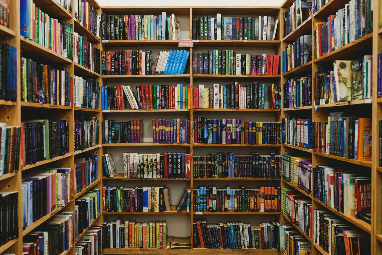 Slaptas seifas Kauno bibliotekoje – pilnas lobių