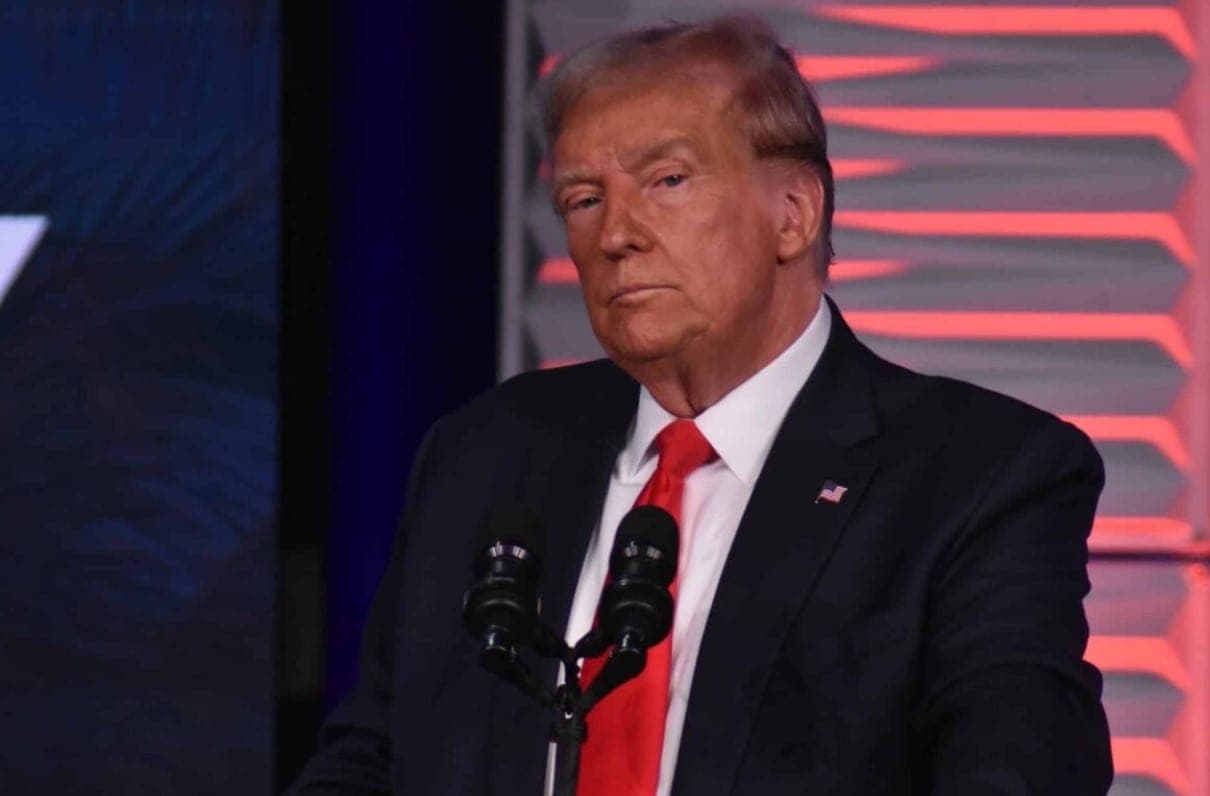 D. Trumpas prieš J. Bideną pirmauja beveik visose svarbiausiose valstijose