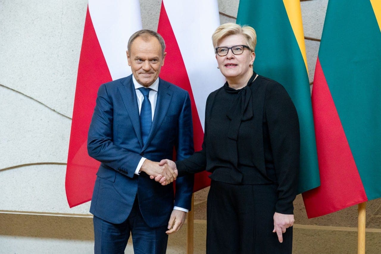 Liberalų vyriausybė Lenkijoje „darbuojasi“: nuo balandžio naikinama PVM lengvata maistui – kainos kils beveik viskam