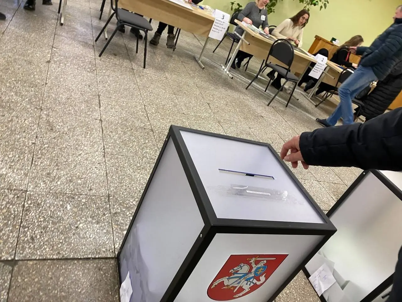Augantis nepasitikėjimas valdžia vis mažiau lietuvių atveda prie balsadėžių