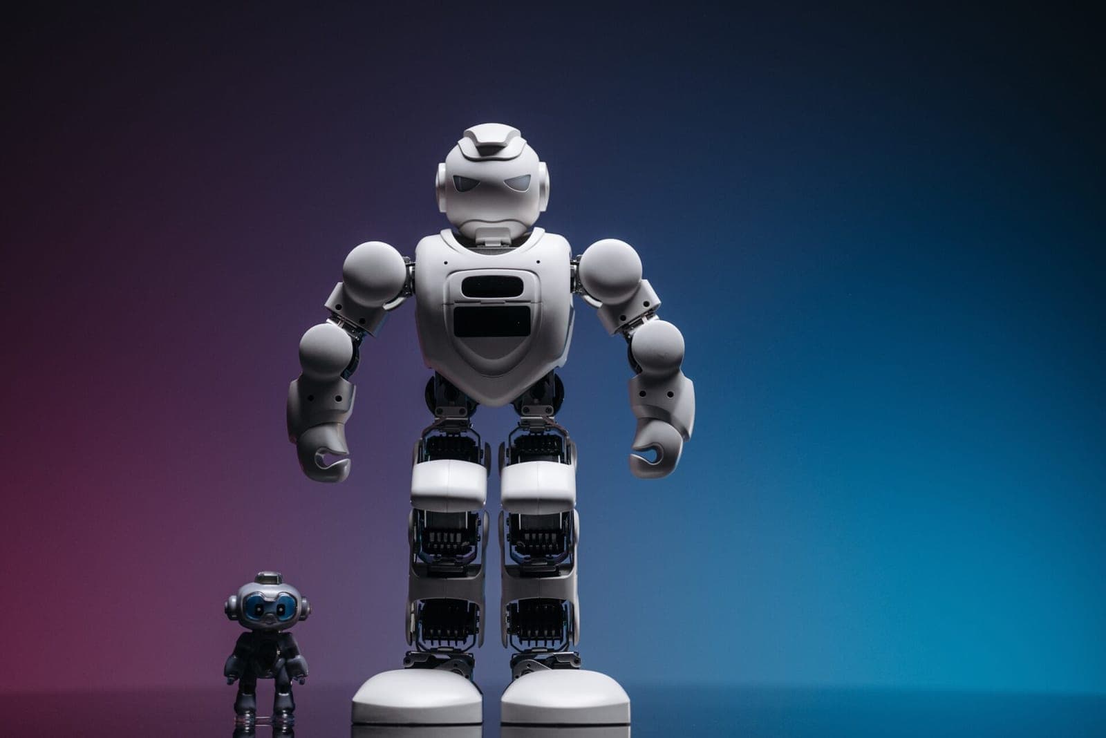 Robotais ir jų sprendimais pasitikėtų net 85 procentai verslo lyderių