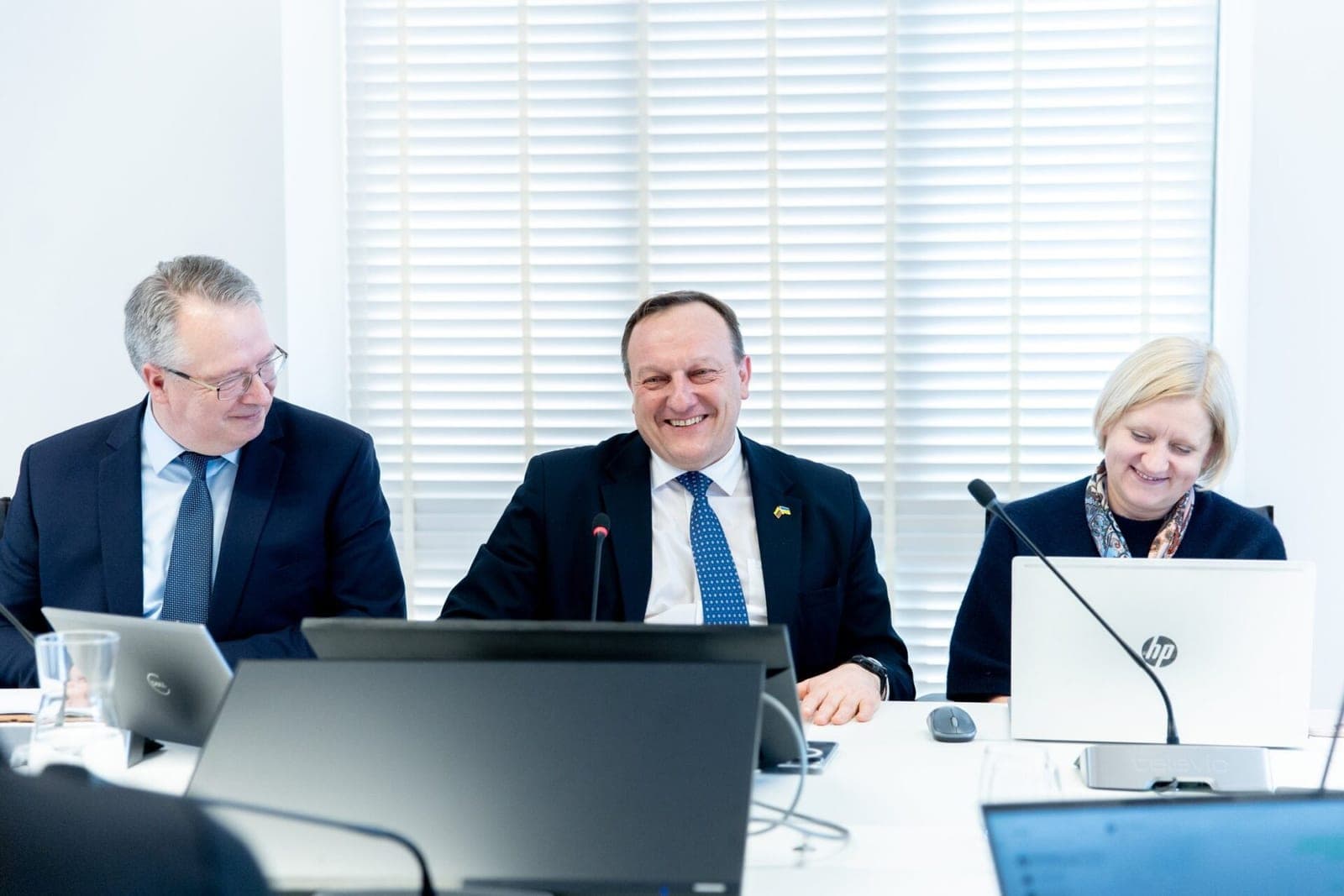 Valstybė ir toliau nori taškytis pinigais, kurių neturi? Steigiama Regionų ministerija