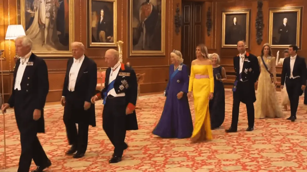 D. Trumpas atvyko į Didžiąją Britaniją: po susitikimo su karaliumi laukia K. Starmeris