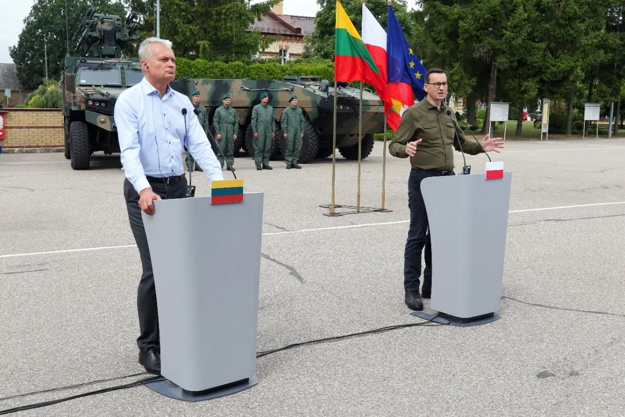Varšuva pranešė, kad Ukrainai ginklų nebeduos