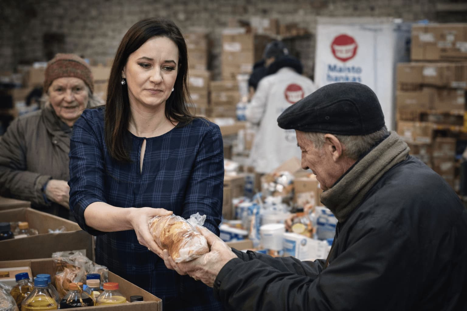 Ruginienė apsilankė „Maisto banke“: skurde – daugiau nei 600 tūkst. gyventojų