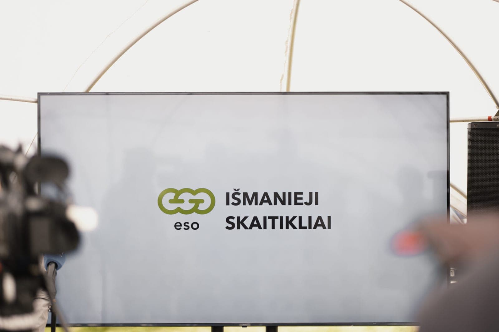 ESO pradeda diegti išmaniuosius elektros skaitiklius