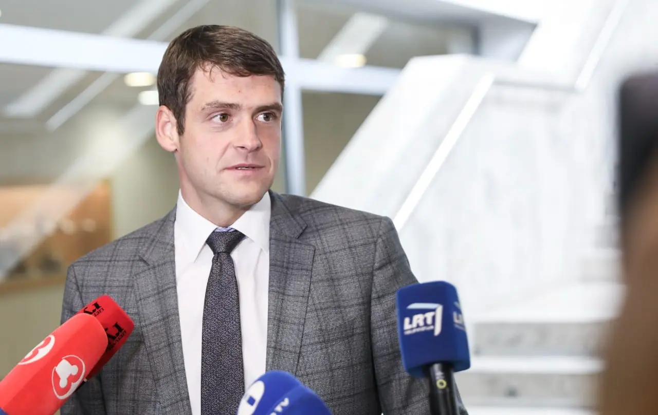 R. Žemaitaitis turės ieškoti nepartinių kandidatų į Vyriausybę, G. Paluckas – padės