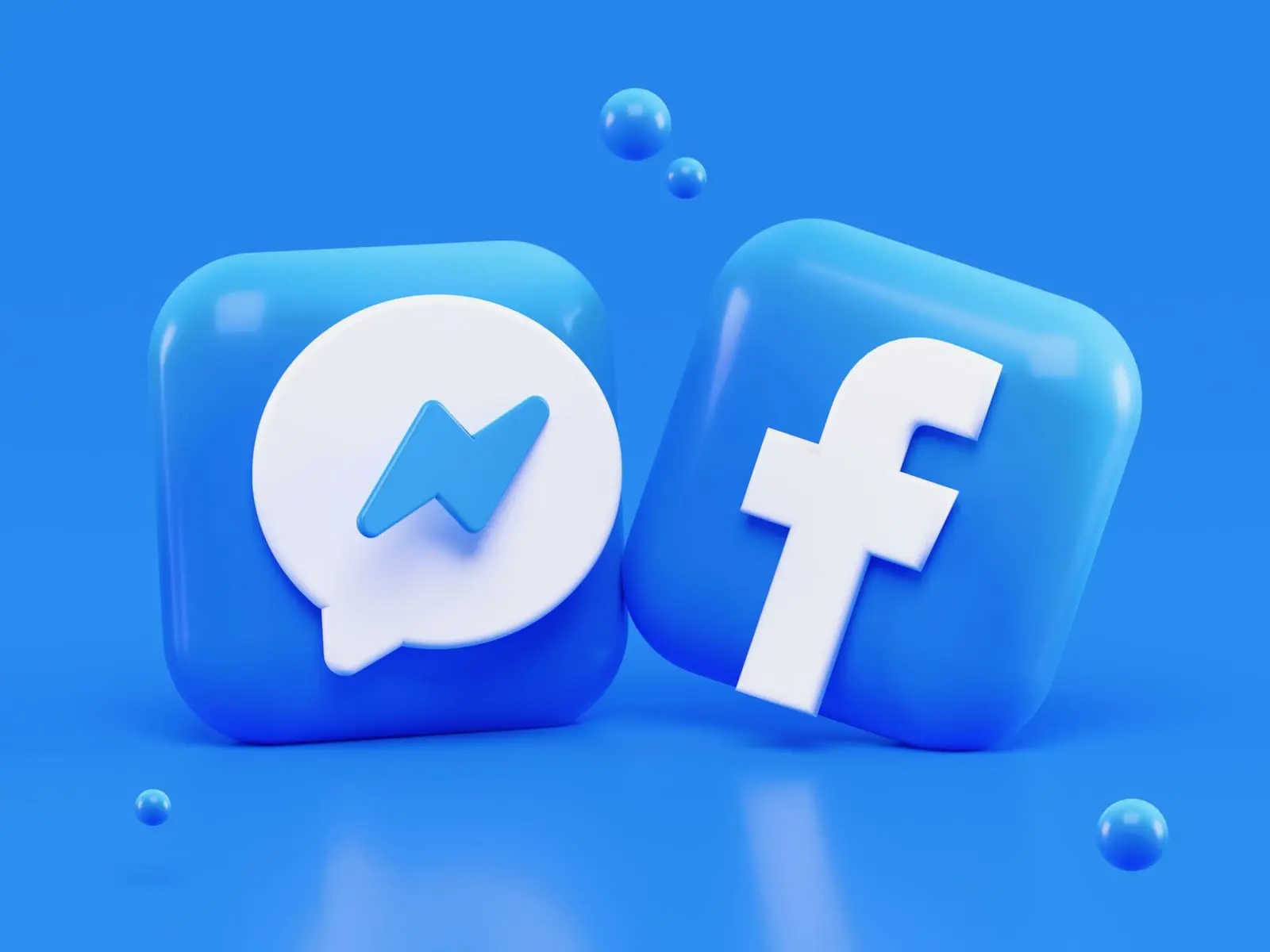 Pasaulis be „Facebook“ išgyveno net 7 valandas: sutrikimai fiksuoti iškart po slaptos informacijos nutekinimo